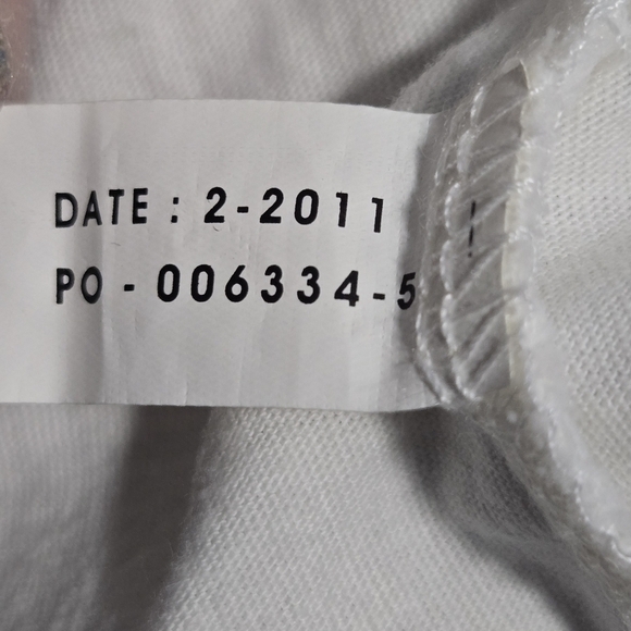 Harry Potter GRYFFINDOR Women's Fitted Tee Shirt Cream & Burgundy Size Medium - Picture 9 of 10